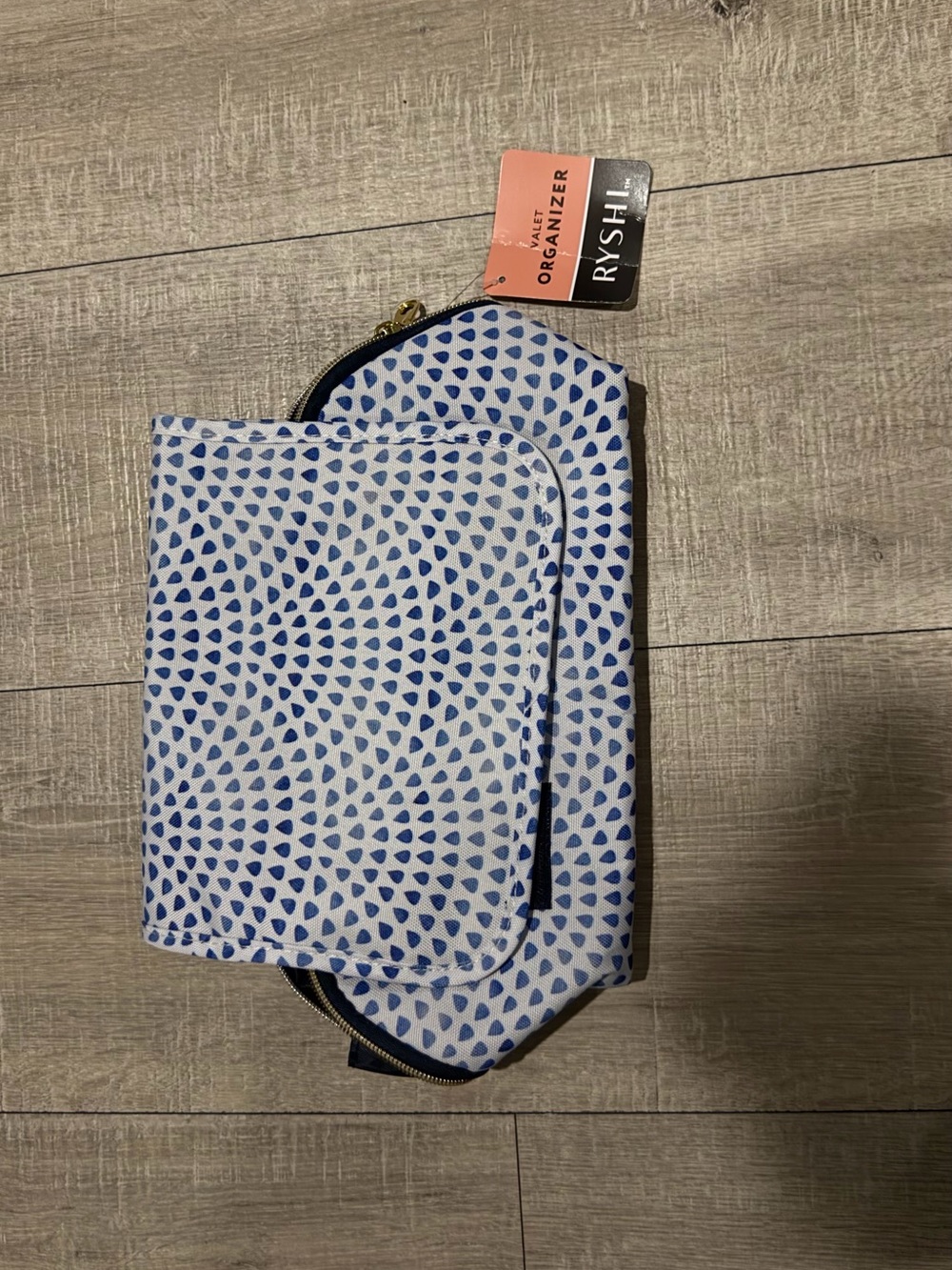 Shi by JOURNEYS White and Blue Heart-Print Toiletry Organizer